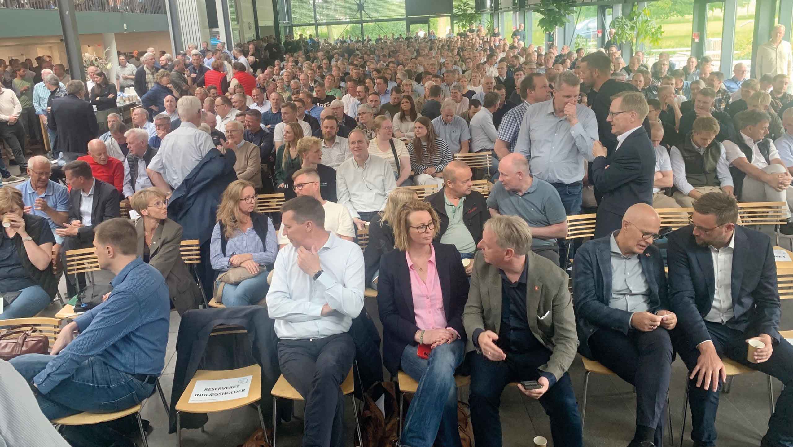 People at Danish pig meeting